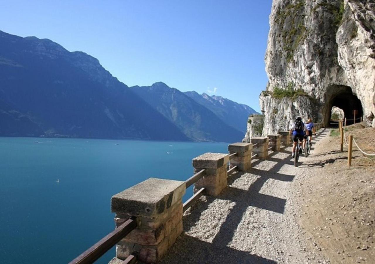 Casa Zanoni Apartman Torbole Sul Garda Kültér fotó