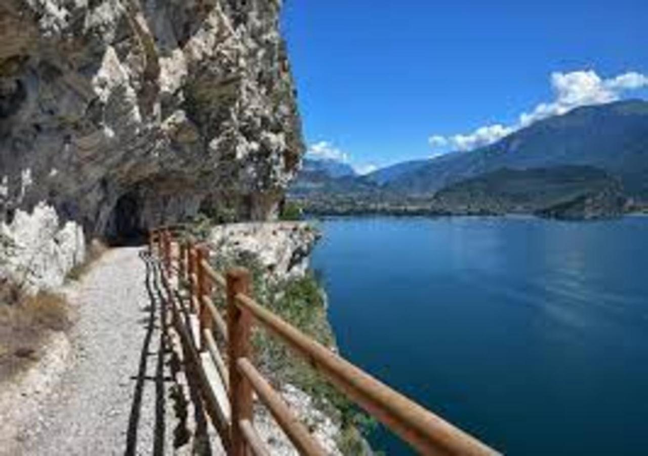 Casa Zanoni Apartman Torbole Sul Garda Kültér fotó